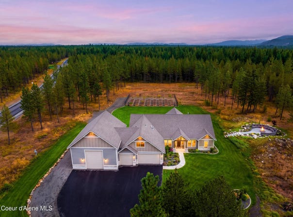 22388 N Hollow Top Rd, Rathdrum, ID 83858