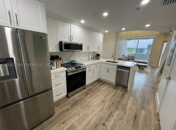 3339 Virginia St, Miami, FL 33133