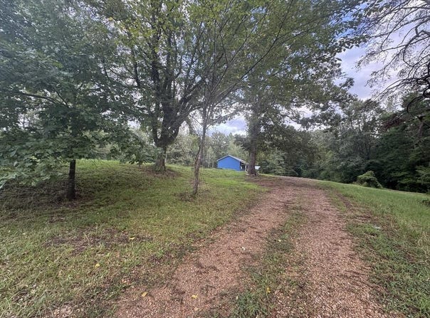 82 CR 102, PITTSBORO, MS 38951