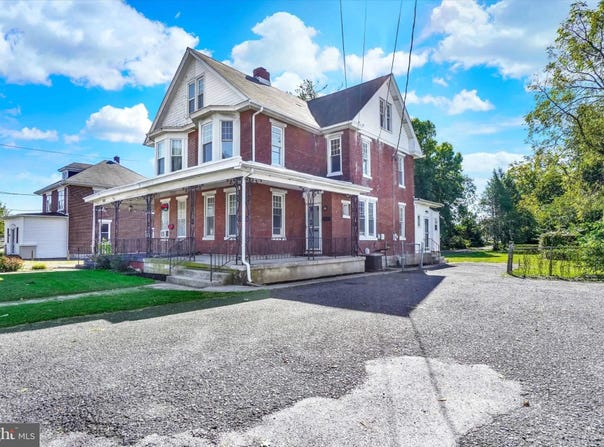 3305 MARKET Street, CAMP HILL, PA 17011