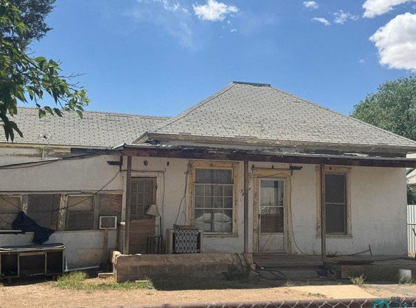 317 W DALLAS Ave, Artesia, NM 88210