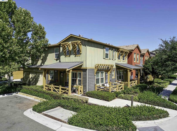 454 Persimmon Cmn, Livermore, CA 94551