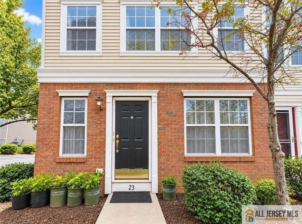 23 Giera Court, PARLIN, NJ 08859