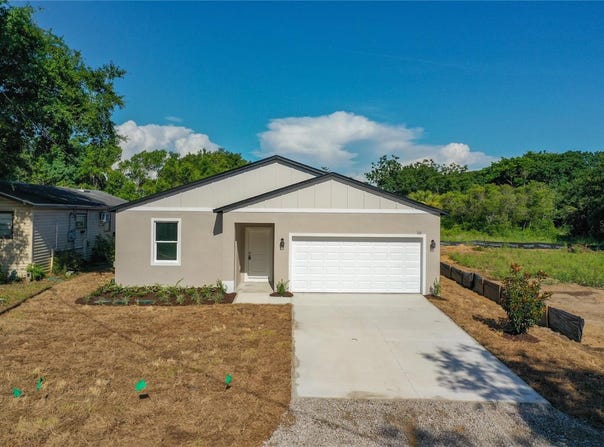 110 FRUITWOOD Avenue, EUSTIS, FL 32726
