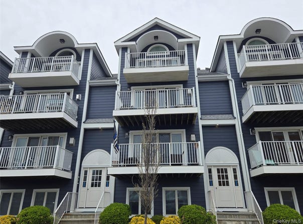 269 E Broadway, Long Beach, NY 11561
