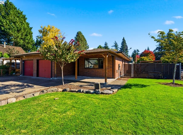 480 SW RUSS Ct, McMinnville, OR 97128