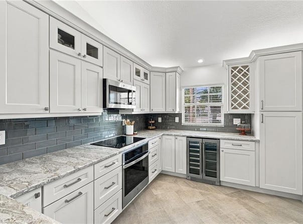 13000 Castle Harbour Dr, NAPLES, FL 34110