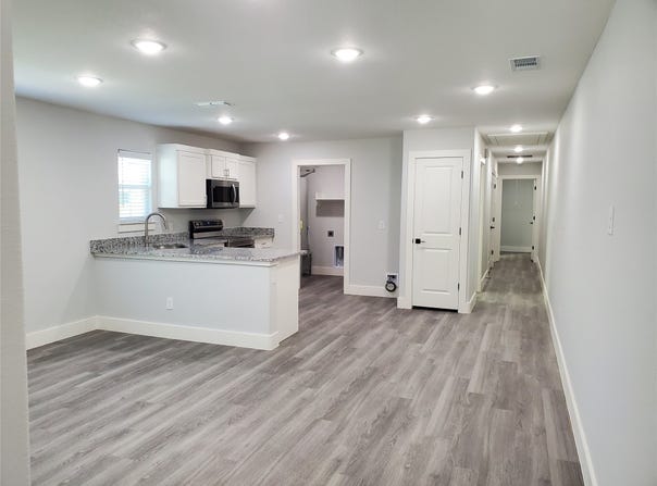 608 E 3rd Street, Bonham, TX 75418