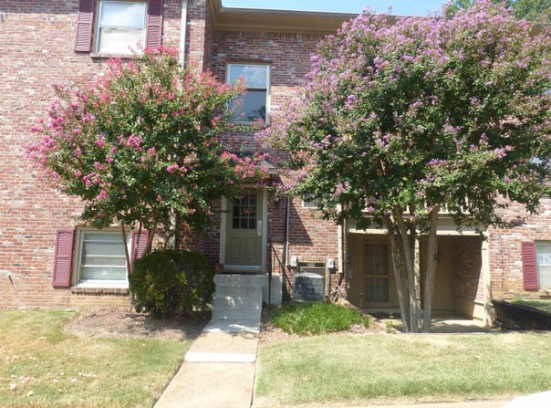 1207 CHAMBERLAIN Dr, Memphis, TN 38119
