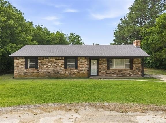 263 Wisteria Street, Lone Grove, OK 73443