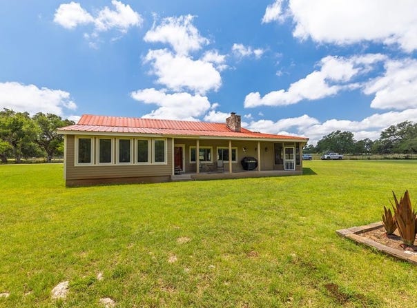 479 Park Rd 23, Blanco, TX 78060