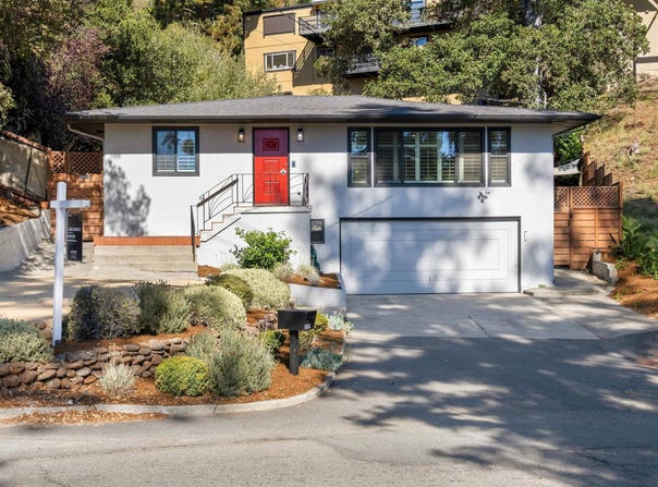 5696 Colton Blvd, Oakland, CA 94611
