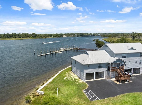 2857 N RIVERS EDGE Boulevard, CRYSTAL RIVER, FL 34429