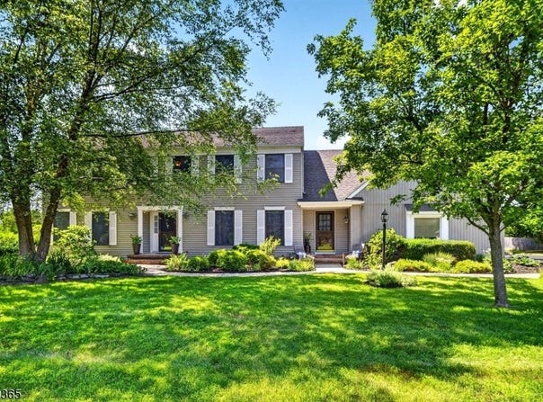 52 Hoagland Dr, Montgomery Twp., NJ 08502-5501