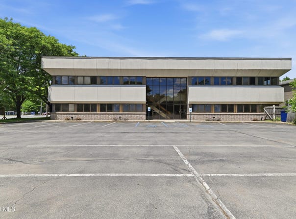 1735 Central Avenue, Albany, NY 12205