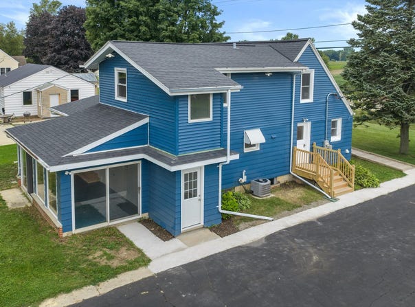 2089 Decorah Rd, West Bend, WI 53095