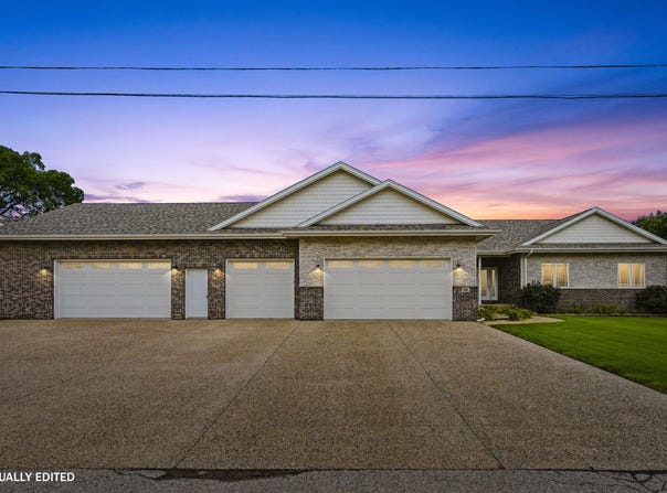 1121 Ann Street, Waterloo, IA 50707