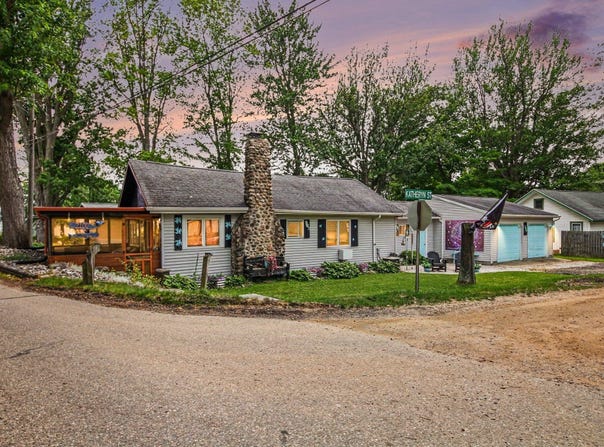 2100 Strait Tow Boulevard, Crystal, MI 48818