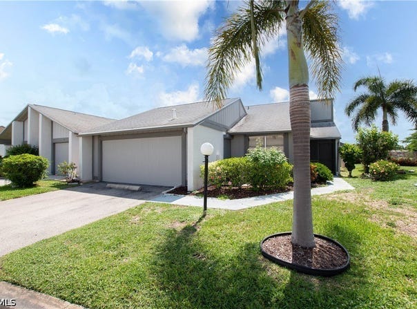 9749 Maplecrest Circle, Lehigh Acres, FL 33936