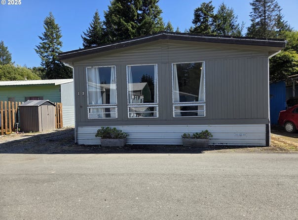 95691 SAUNDERS CREEK Rd, GoldBeach, OR 97444