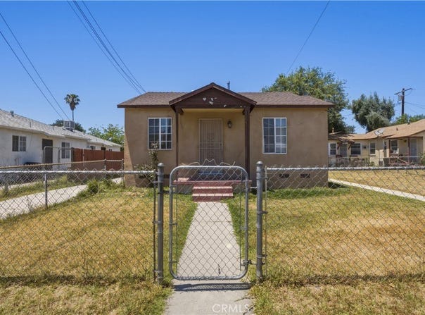 1564 Genevieve, San Bernardino, CA 92405