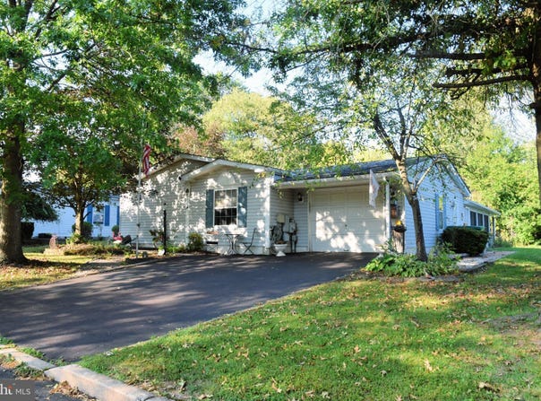 4 WILLIAMS Way, SELLERSVILLE, PA 18960
