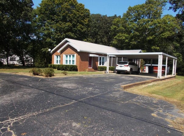 258 Washington Ave, CAMDEN, TN 38320