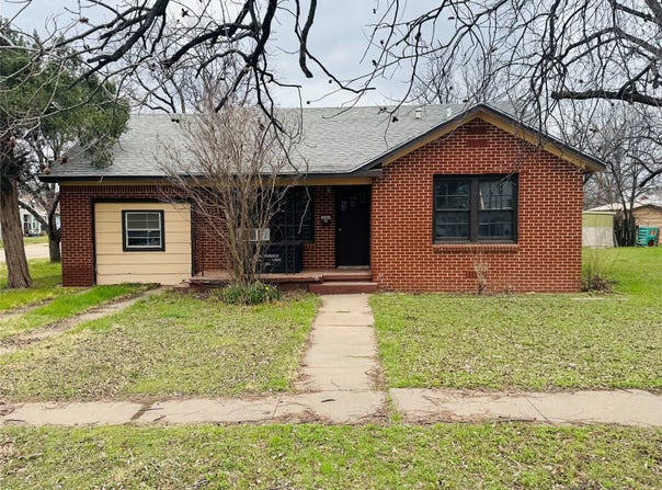 306 N D Avenue, Haskell, TX 79521
