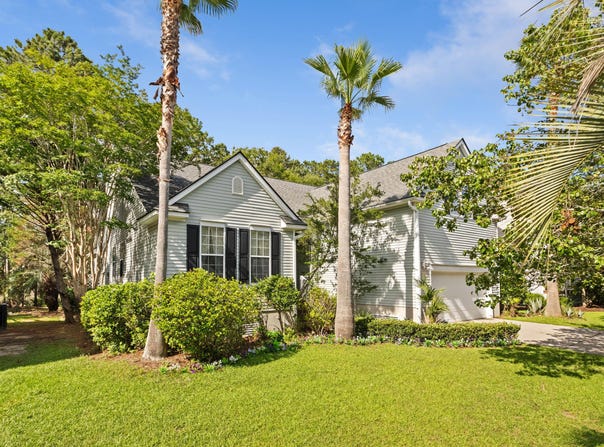 1927 Palmetto Isle Drive, Mount Pleasant, SC 29466
