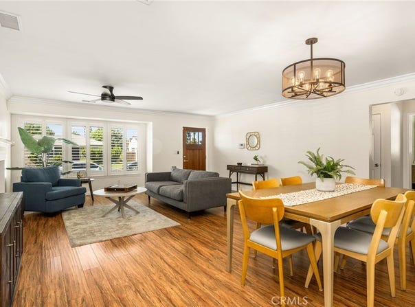 2152 N Greenbrier Road, Long Beach, CA 90815