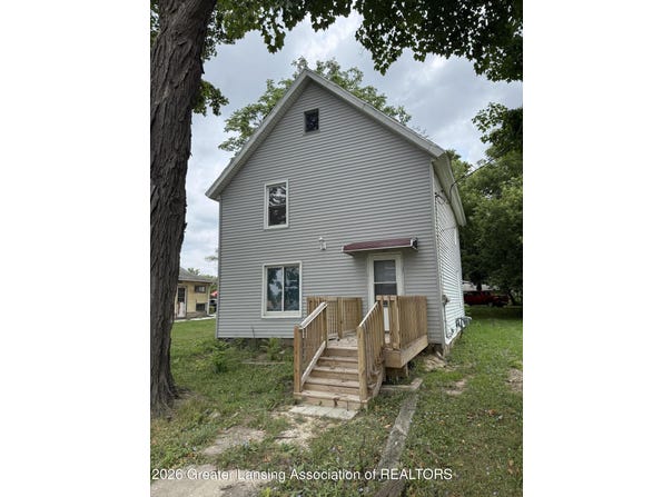 1054 N Cedar Street, Lansing, MI 48906
