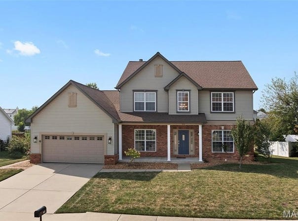 923 Saint Nicholas Drive, O'Fallon, IL 62269