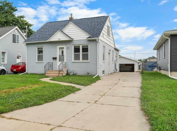 514 Hartman Avenue, Waterloo, IA 50701