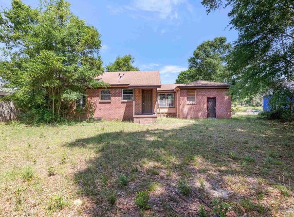 1609 E Leonard St, Pensacola, FL 32503