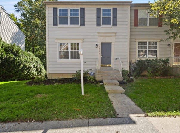 9215 HOWLAND, LAUREL, MD 20723