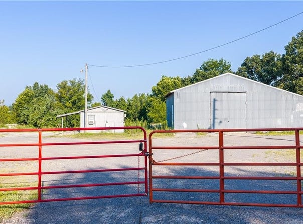 10419 Highway 27, Danville, AR 72833