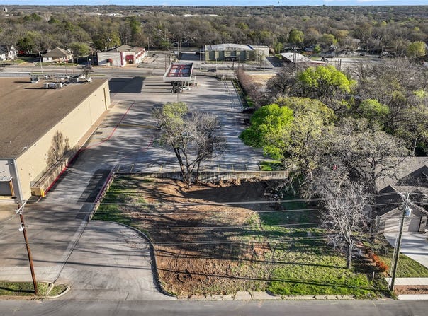 514 W Oak Street, Weatherford, TX 76086