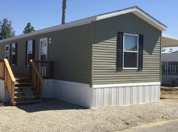 725 Thornton Avenue, Hemet, CA 92543
