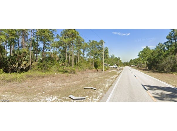 512 E 12th Street, Lehigh Acres, FL 33972