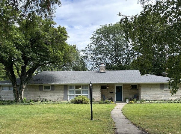 304 Central Avenue, Aurora, IL 60506