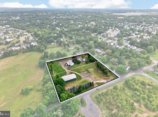 2114 STORE Road, SKIPPACK TWP, PA 19438