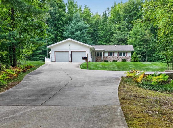 3846 E Monroe Road, Midland, MI 48642