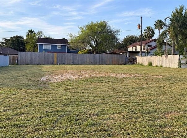 914 E 13th Street, Weslaco, TX 78596
