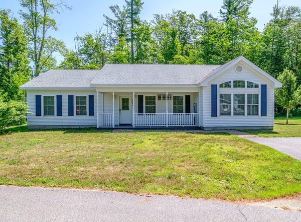18 Island Lane, Edgecomb, ME 04556