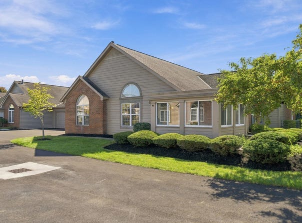 455 Cantering Place W, Columbus, OH 43230