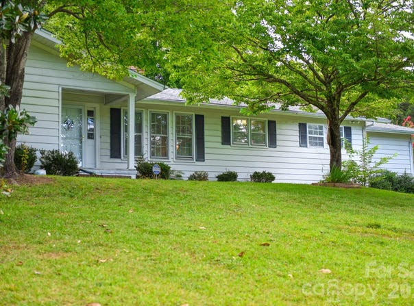 616 Pineview Lakes Road, Chester, SC 29706