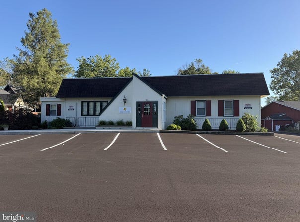 140 E BUTLER Avenue, CHALFONT, PA 18914