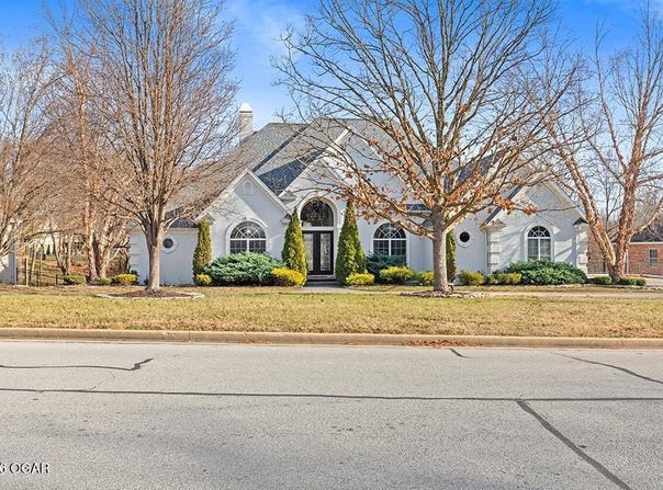 3703 Red Fox Run, Joplin, MO 64804