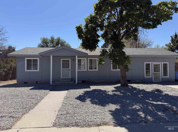 303 E Avenue J, Jerome, ID 83338