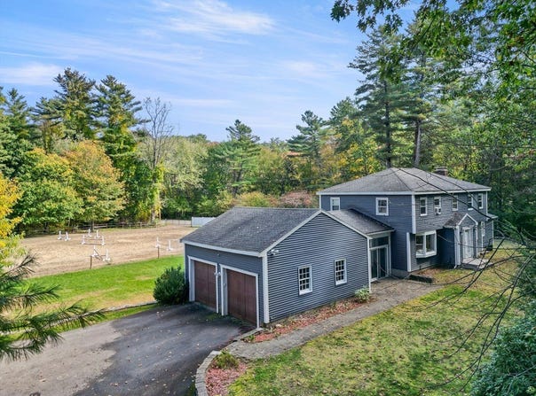 34 Roberts Rd, Boxford, MA 01921